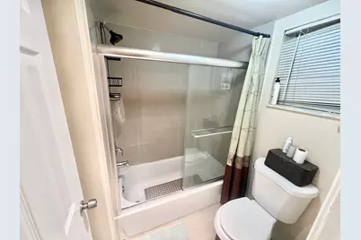 9430 Tangerine Place #202, Davie, FL 33324 - Photo 6