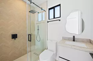 2324 SW 26th St, Miami, FL 33133 - Photo 28