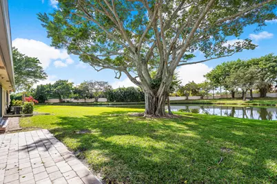 8458 Boca Glades Boulevard E, Boca Raton, FL 33434 - Photo 28