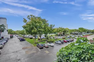 5860 NW 44th St, Lauderhill, FL 33319 - Photo 42