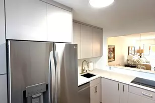 3170 Holiday Springs Blvd, Margate, FL 33063 - Photo 8