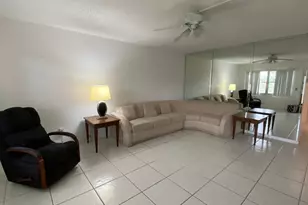 3043 Berkshire C, Deerfield Beach, FL 33442 - Photo 4