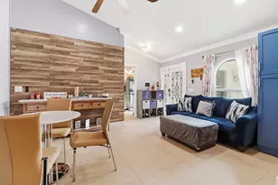 1424 Primrose Ln, Wellington, FL 33414 - Photo 2