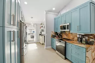 1424 Primrose Ln, Wellington, FL 33414 - Photo 4