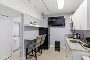 1424 Primrose Ln, Wellington, FL 33414 - Photo 22