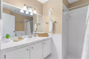 13401 SW 9th Pl, Davie, FL 33325 - Photo 22