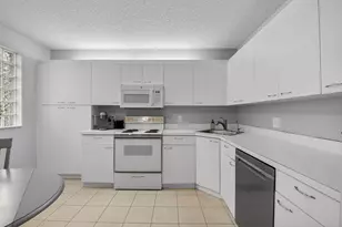 5155 Europa Dr, Boynton Beach, FL 33437 - Photo 10