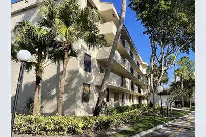 3150 NW 42nd Avenue #E401, Coconut Creek, FL 33066 - Photo 2