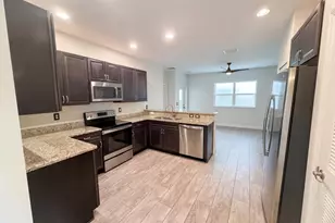 758 NE Hawks Ridge Way, Port Saint Lucie, FL 34983 - Photo 2