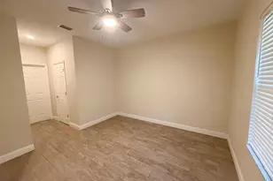 758 NE Hawks Ridge Way, Port Saint Lucie, FL 34983 - Photo 4