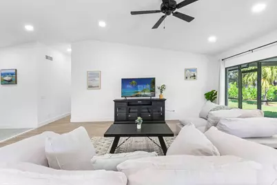 13781 Barberry Drive, Wellington, FL 33414 - Photo 6