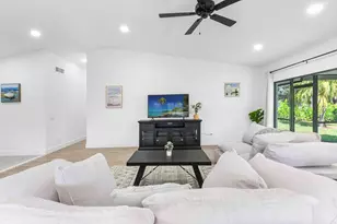 13781 Barberry Dr, Wellington, FL 33414 - Photo 6