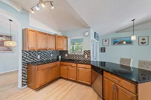 921 NE Zebrina Senda, Jensen Beach, FL 34957 - Photo 20