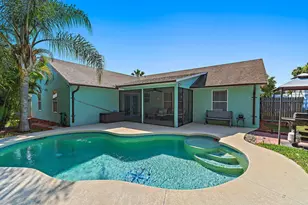 921 NE Zebrina Senda, Jensen Beach, FL 34957 - Photo 32