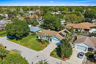 921 NE Zebrina Senda, Jensen Beach, FL 34957 - Photo 4