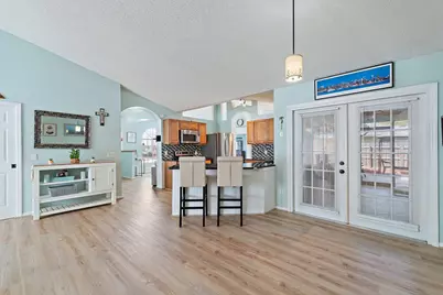 921 NE Zebrina Senda, Jensen Beach, FL 34957 - Photo 14