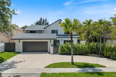 911 Mockingbird Lane, Plantation, FL 33324 - Photo 1