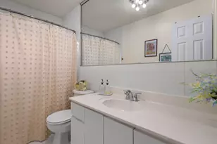 9778 NW 128th Ln, Hialeah Gardens, FL 33018 - Photo 10