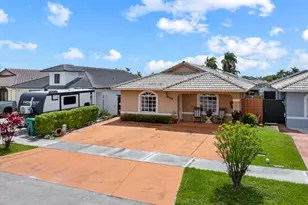 9778 NW 128th Ln, Hialeah Gardens, FL 33018 - Photo 2