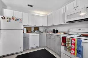 2641 W Gately Dr W, West Palm Beach, FL 33415 - Photo 6