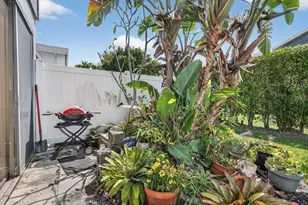 2641 W Gately Dr W, West Palm Beach, FL 33415 - Photo 26