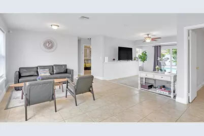 1325 SE 1st Avenue, Deerfield Beach, FL 33441 - Photo 6