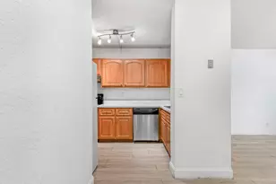 2646 Riverside Dr, Coral Springs, FL 33065 - Photo 4