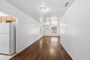 874 NW 74th St, Miami, FL 33150 - Photo 8