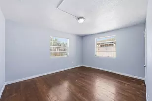 874 NW 74th St, Miami, FL 33150 - Photo 10