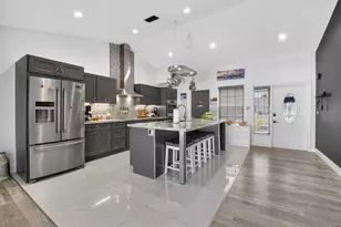 19131 Fairlawn Way, Boca Raton, FL 33434 - Photo 6