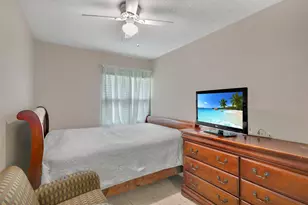 202 SW Dabney Dr, Port Saint Lucie, FL 34983 - Photo 16