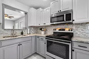 2145 NW 10th St, Delray Beach, FL 33445 - Photo 22