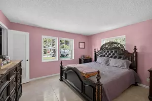 1827 Pinehurst Dr, West Palm Beach, FL 33407 - Photo 12