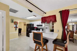 1827 Pinehurst Dr, West Palm Beach, FL 33407 - Photo 8