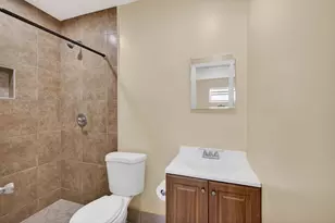 1827 Pinehurst Dr, West Palm Beach, FL 33407 - Photo 24