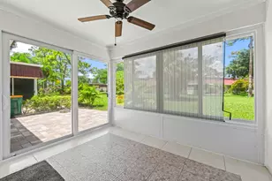 647 Marlboro Oval, Greenacres, FL 33467 - Photo 8