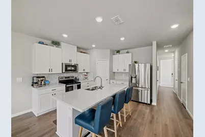 5747 SE Edgewater Circle, Stuart, FL 34997 - Photo 12