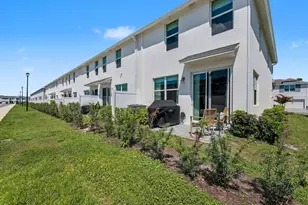 5747 SE Edgewater Cir, Stuart, FL 34997 - Photo 38