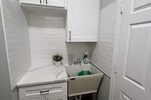 104 NW Pleasant Grove Way, Port Saint Lucie, FL 34986 - Photo 14