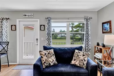 32 Pine Arbor Lane #205, Vero Beach, FL 32962 - Photo 6