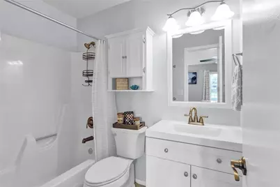 32 Pine Arbor Lane #205, Vero Beach, FL 32962 - Photo 10