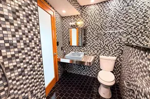 2200 NE 26th St, Wilton Manors, FL 33305 - Photo 34