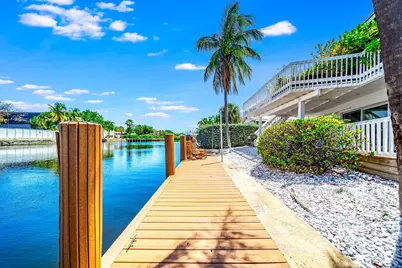 2200 NE 26th Street #A, Wilton Manors, FL 33305 - Photo 2