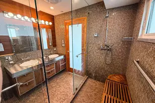 2200 NE 26th St, Wilton Manors, FL 33305 - Photo 22