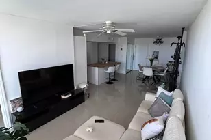 2001 Atlantic Shores Blvd, Hallandale Beach, FL 33009 - Photo 2