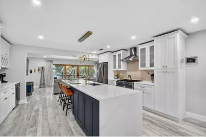 8416 Pine Tree Lane, West Palm Beach, FL 33406 - Photo 10