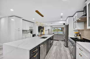 8416 Pine Tree Ln, West Palm Beach, FL 33406 - Photo 8