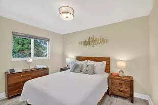 8416 Pine Tree Ln, West Palm Beach, FL 33406 - Photo 20