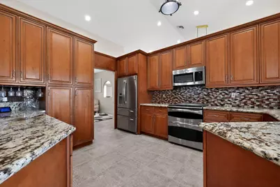 12301 Cabot Court, Boca Raton, FL 33428 - Photo 10