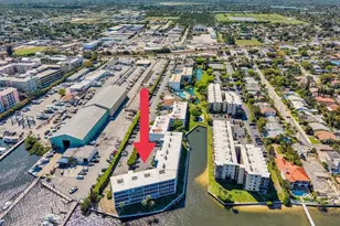 100 Waterway Dr S, Lantana, FL 33462 - Photo 2